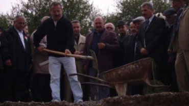 KARIŞIK RESİMLER